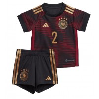 Billiga Tyskland Antonio Rudiger #2 Barnkläder Borta fotbollskläder till baby VM 2022 Kortärmad (+ Korta byxor)